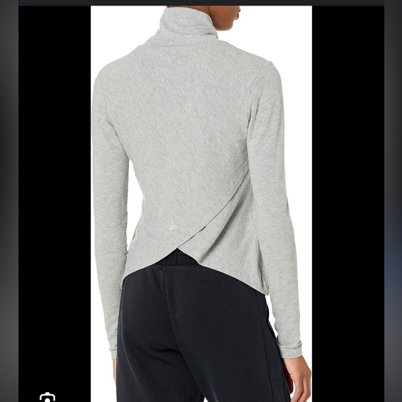 Alo EMBRACE LONG SLEEVE with Open Back  - Athletic Heather Grey / M - Picture 9 of 9